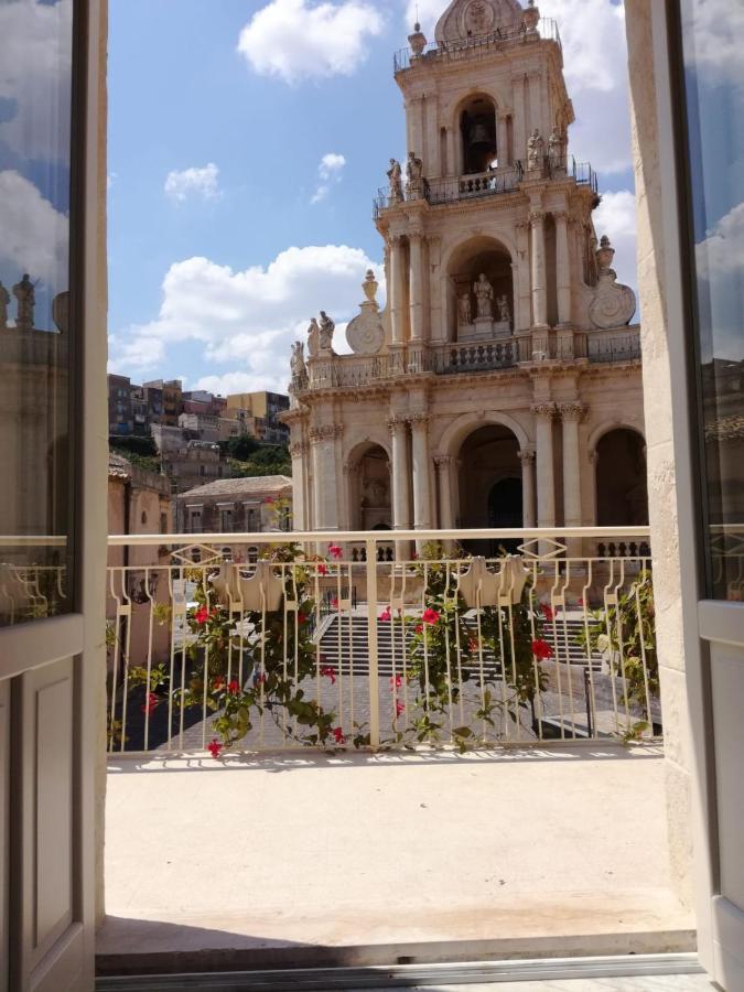 Bed and Breakfast Casa Dei Giurati Палаццоло-Акреиде Экстерьер фото