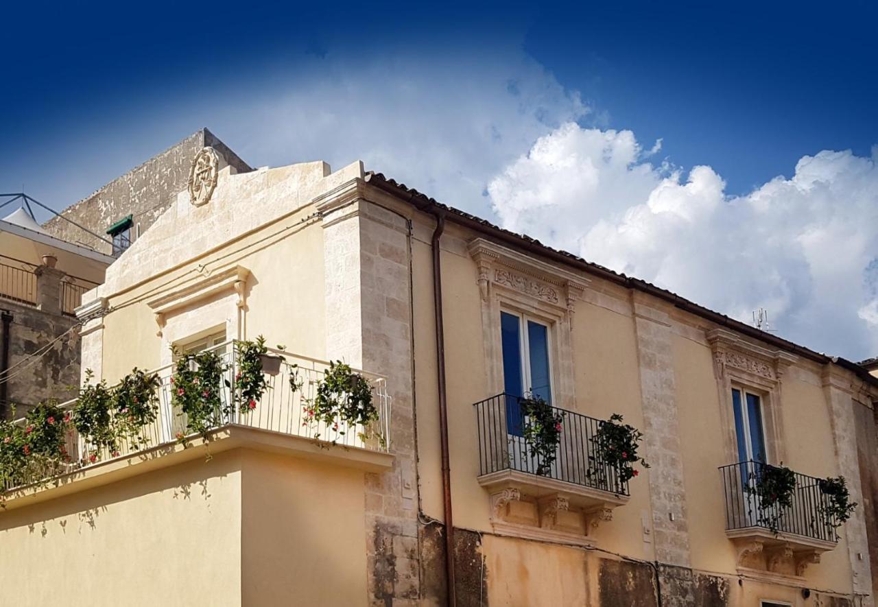 Bed and Breakfast Casa Dei Giurati Палаццоло-Акреиде Экстерьер фото