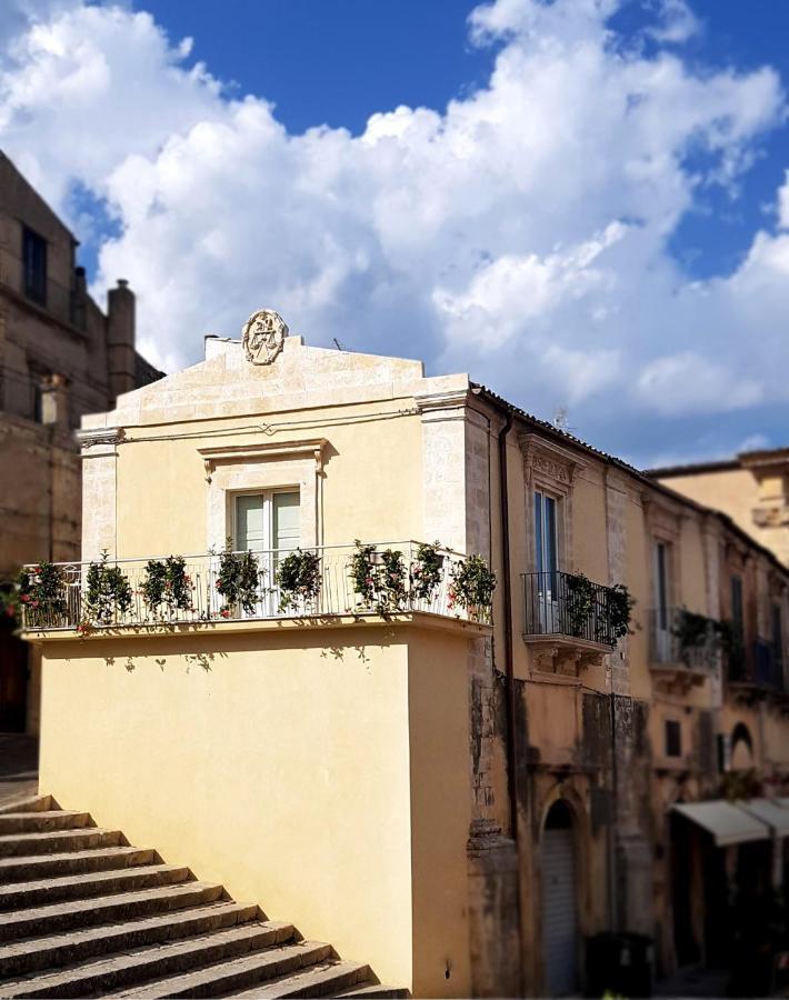 Bed and Breakfast Casa Dei Giurati Палаццоло-Акреиде Экстерьер фото