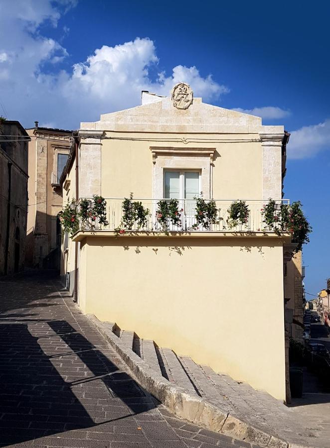 Bed and Breakfast Casa Dei Giurati Палаццоло-Акреиде Экстерьер фото
